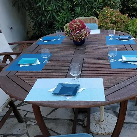 Apartment T1 Ou T2 Dans Avec Jardin Proche Biarritz Anglet